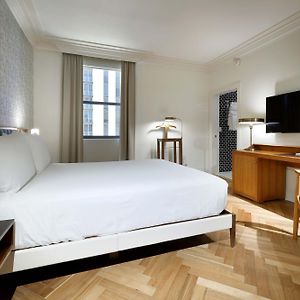 Deluxe  Room Disability Access